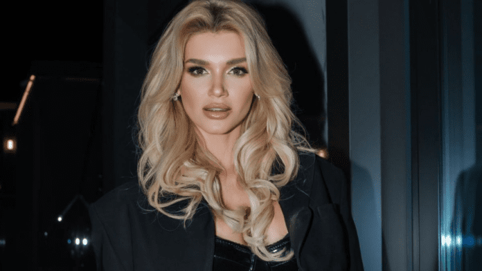 Міша Романова поділилася новим фото з коханим