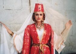 Ольга Сумська в образі Роксолани 