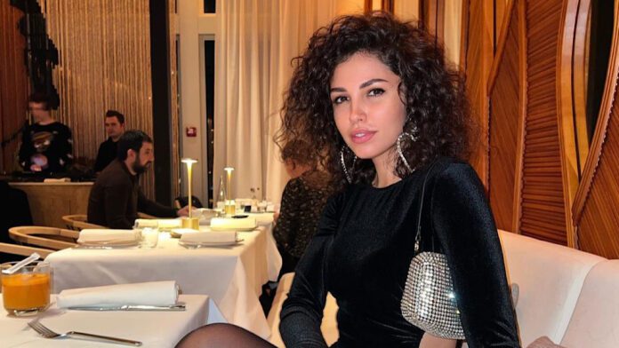 Анна Богдан змінила статус 