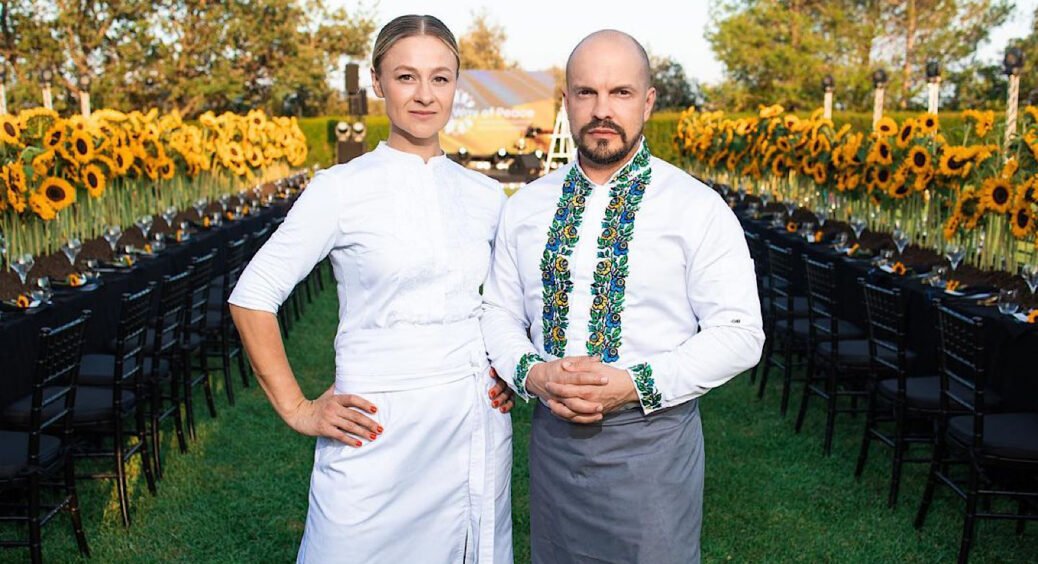 Володимир Ярославський публічно зізнався у коханні до колеги з “МастерШеф” Олі Мартиновської: “Любі” 