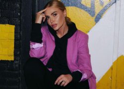 Слава Камінська показала нову зачіску 