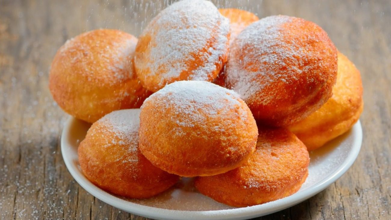 Сільський рецепт пампушок до борщу. Тісто на воді з картоплею