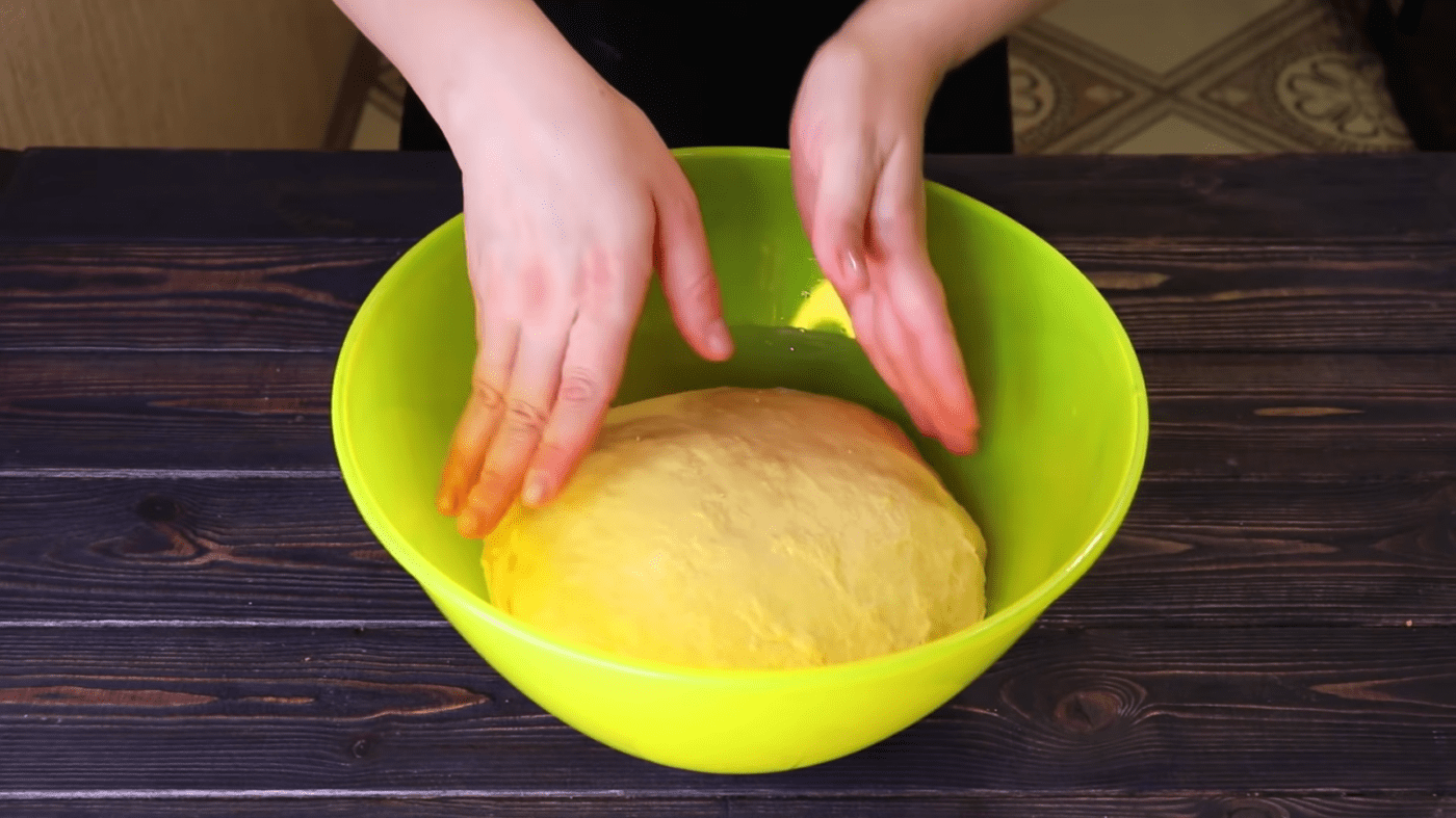 Як має виглядати вимішене тісто 