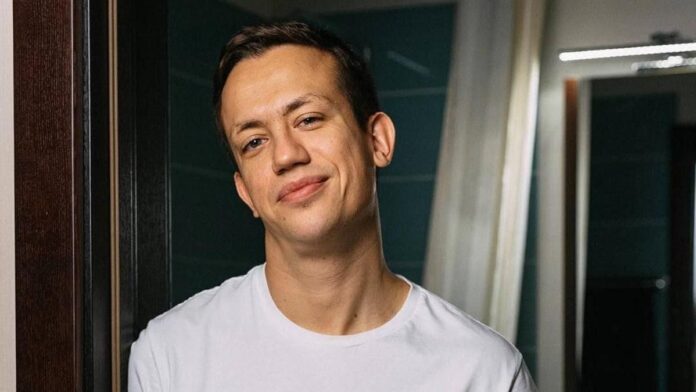 Олексій Дурнєв показався з маленьким хлопчиком та розповів, хто це