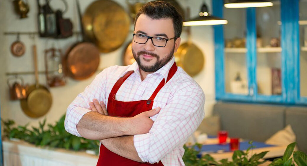 Руслан Сенічкін на всю країну розсекретив свій рецепт смачної паски: “Як таке зробити, дивіться” 