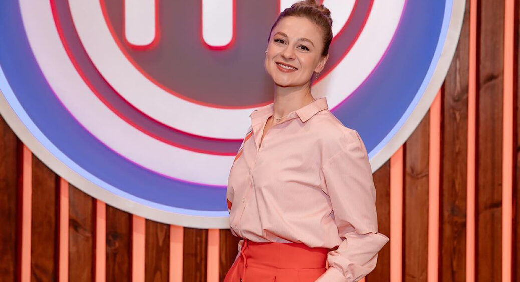 Отакої: Оля Мартиновська обійшла Ярославського та Хіменеса-Браво і стала героїнею книги про українців 