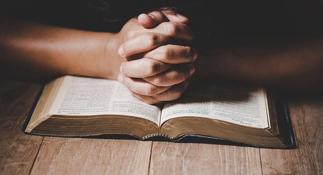 Яке церковне свято 22 квітня: кого вітати з іменинами, що заборонено робити, а що можна, народні прикмети 