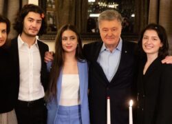 Петро Порошенко з дітьми та Дружиною 