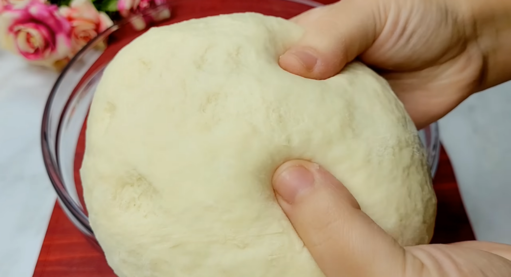 Справжнє тісто для піци за 5 хвилин, з якого ліпити – одне задоволення: безхлопотний рецепт на кожен день 