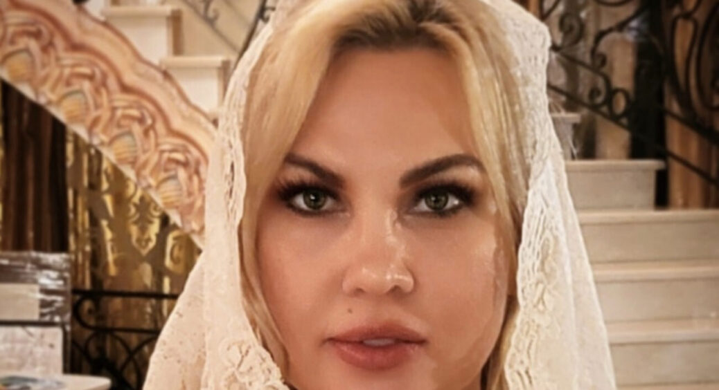 Камалія показала, як змінилися її дочки-двійнята в Англії: одна схожа на маму, а інша – копія Дуа Ліпи 