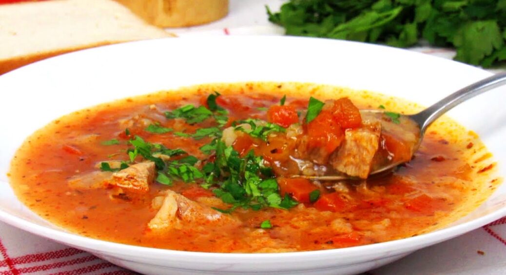 Суп із цих трьох простих та бюджетних інгредієнтів вийде неймовірно смачним і ароматним: покроковий рецепт 