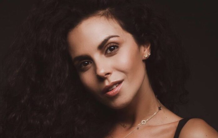 Настя Каменських показала чоловіка, з яким стала співпрацювати Настя Каменських показала чоловіка, з яким стала співпрацювати