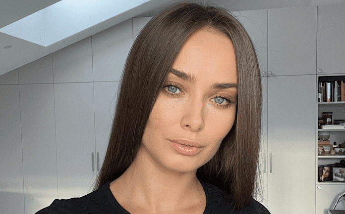 Ксенія Мішина показала, як проводить час з маленьким улюбленцем Ксенія Мішина показала, як проводить час з маленьким улюбленцем