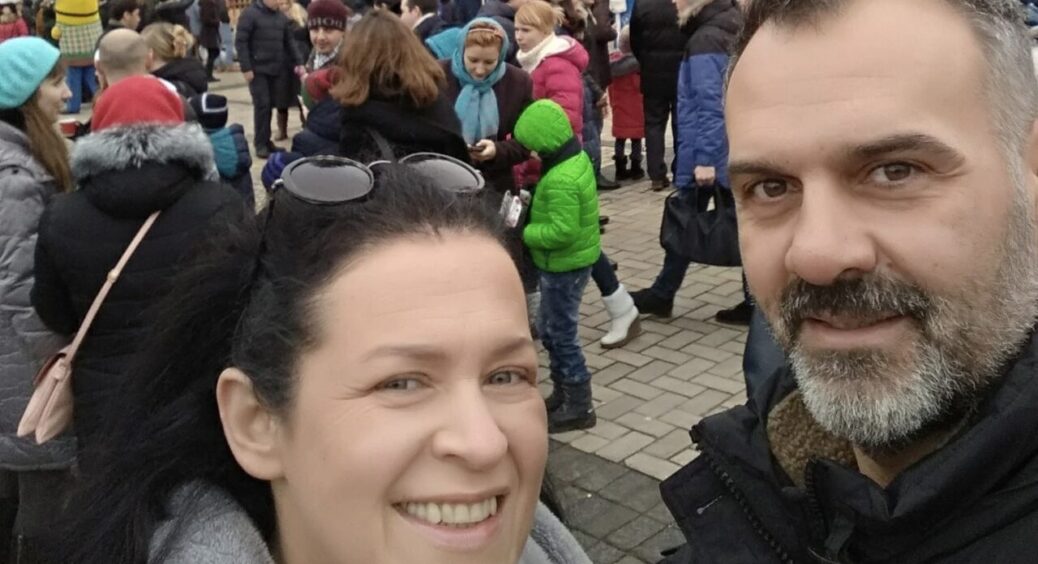 “Не хвилюйся, у мене пухлина”: вдівець Руслани Писанки зі сльозами на очах розповів, як вона обманула його 