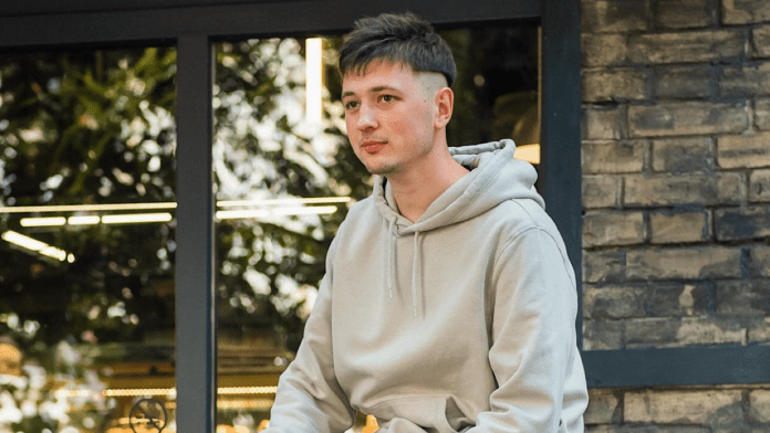Кабалахін показав свою маму Кабалахін показав свою маму