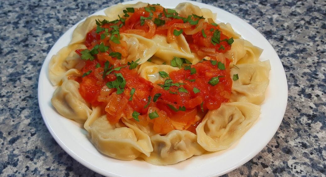 Як зробити пельмені вдвічі смачнішими та соковитішими: секрет приготування приголомшливого фаршу 