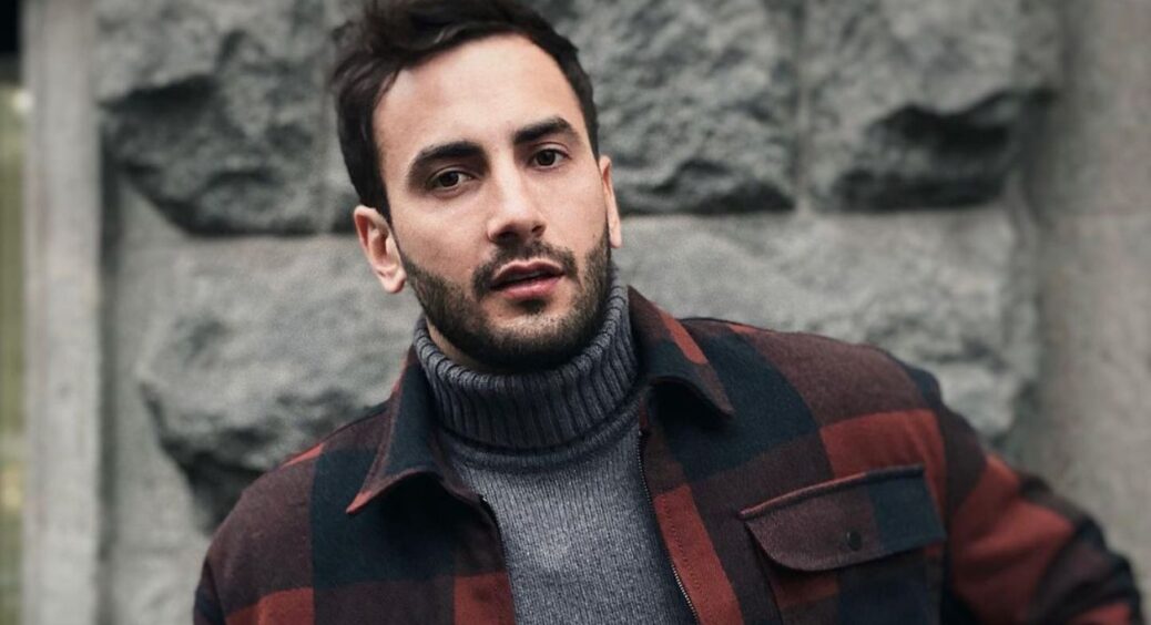 Найкрасивіший учасник “Холостячки-2” Роман Свечкоренко показав свою банківську виписку: донатить 5-значні суми 