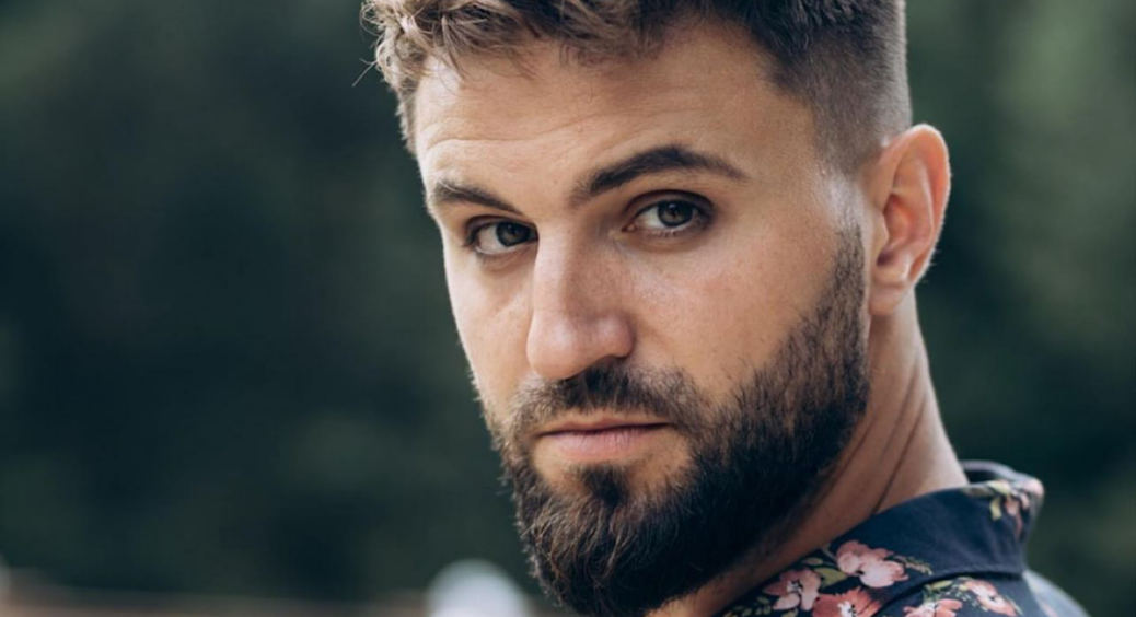 Переможець “Холостячки” Андрій Задворний показав, з якою красунею проводить час: Злата й поруч не стоїть 