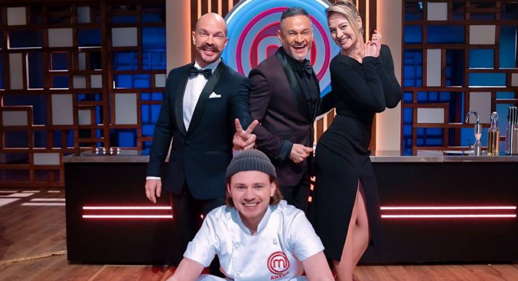 Фіналіст “МастерШеф. Професіонали-4” Антон Гільчук показав, як виглядає його сестра: одні очі на двох 