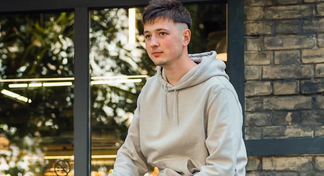 Переможець “МастерШеф. Професіонали-4” Артем Кабулахін пожалівся на сиве волосся у 25 років (ФОТО) 