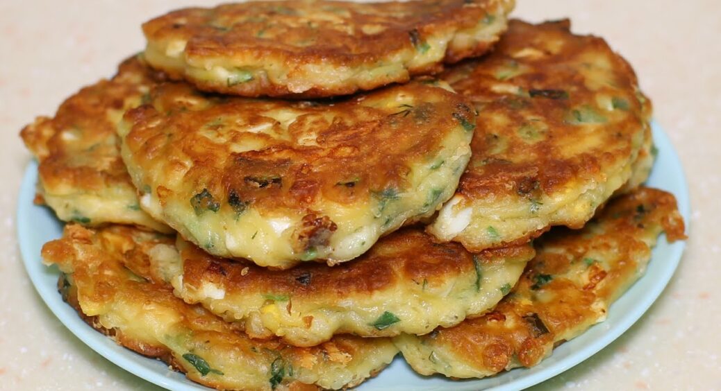 Простіше рецепту просто не буває: готуємо ідеальні ліниві пиріжки на сніданок для всієї родини 