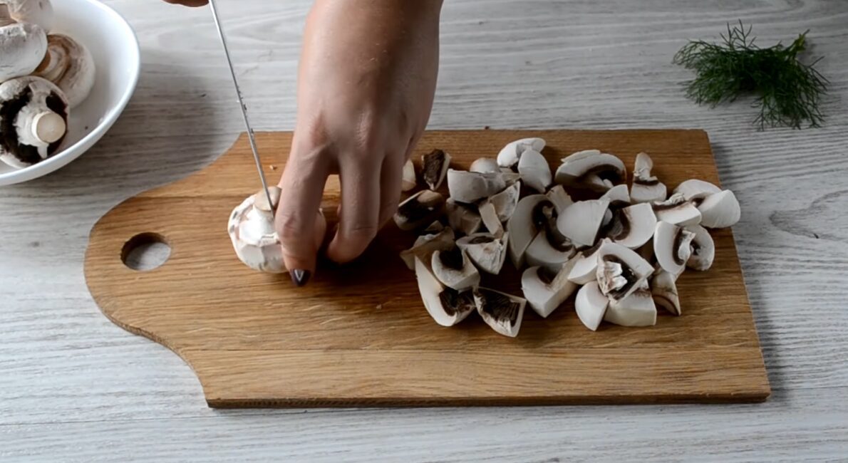 Рецепт приготування смачної підливки з печерицями