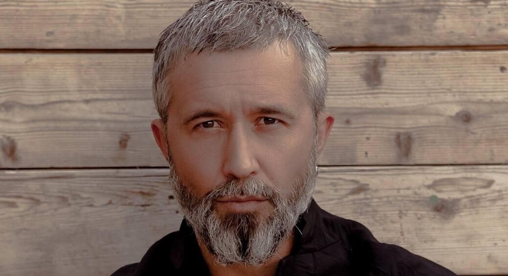 Бабкін показав спільні фото з дружиною на початку відносин і зараз: “15 років тому. У дорозі зі Сніжаною” 