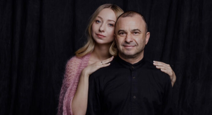 Катя Репяхова показала себе у день доленосного знайомства з Віктором Павліком: це фото зробив її колишній 