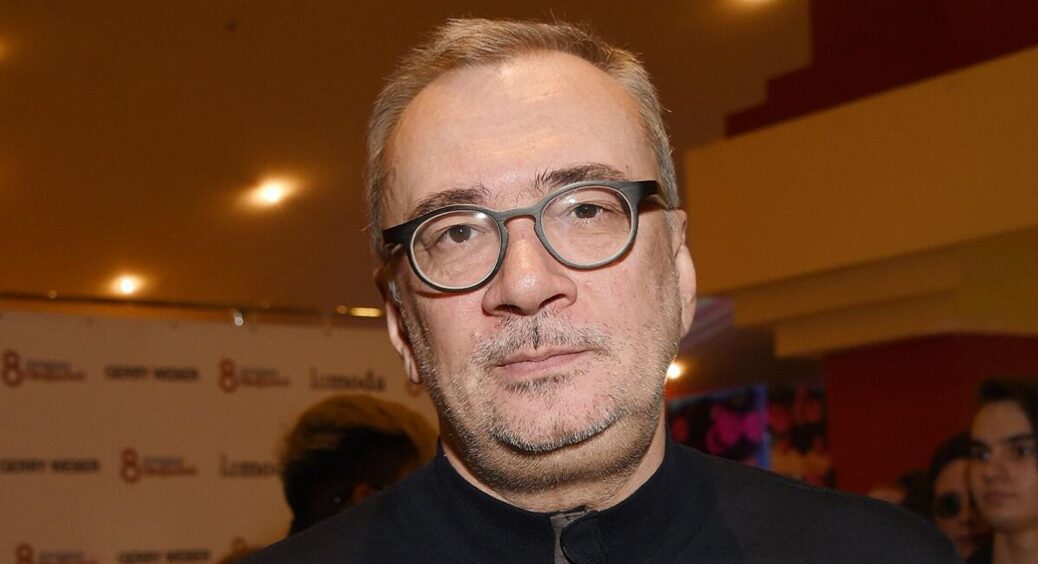 Віра Брежнєва вже в минулому: Костянтин Меладзе засвітився з молодою жінкою та дитиною, яку ховали 2 роки 