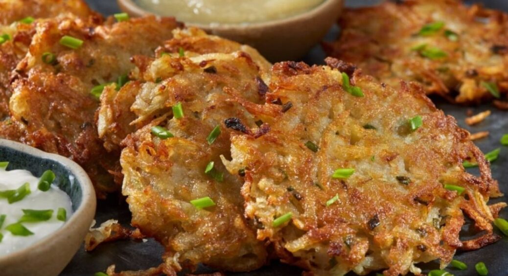 Звичайні деруни більше не готую: знайшла рецепт набагато цікавіший, смачніший і ситніший за класичний 