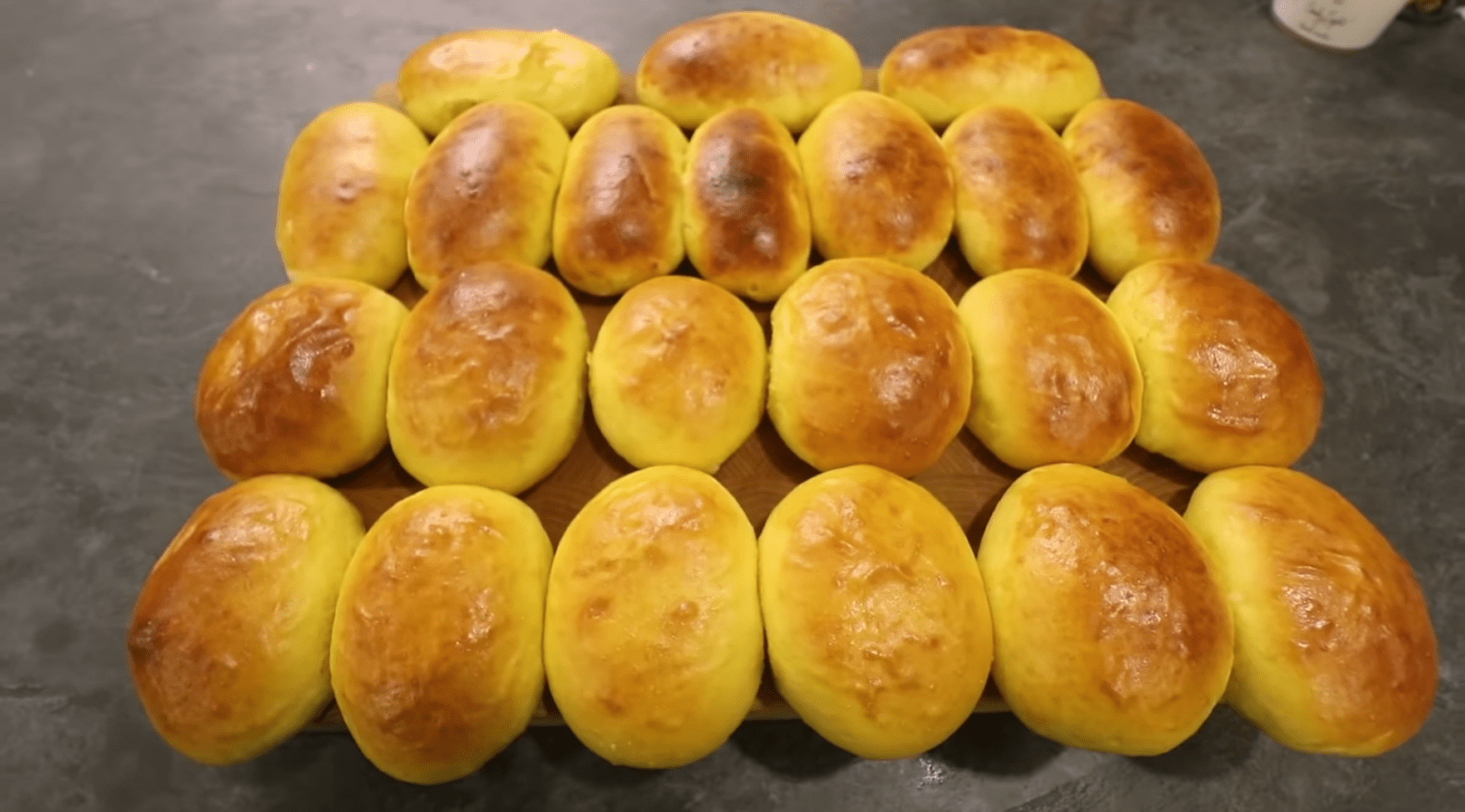 Рецепт приготування булочок на тісті з гарбуза