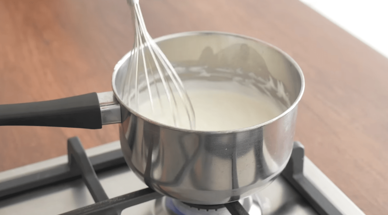 Простий рецепт приготування вершкового сиру вдома