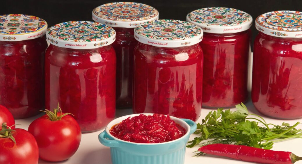 1 кг перцю і виходить ідеальна “заготовка” для борщу: беру з банки всю зиму і варю борщ за 30 хв 