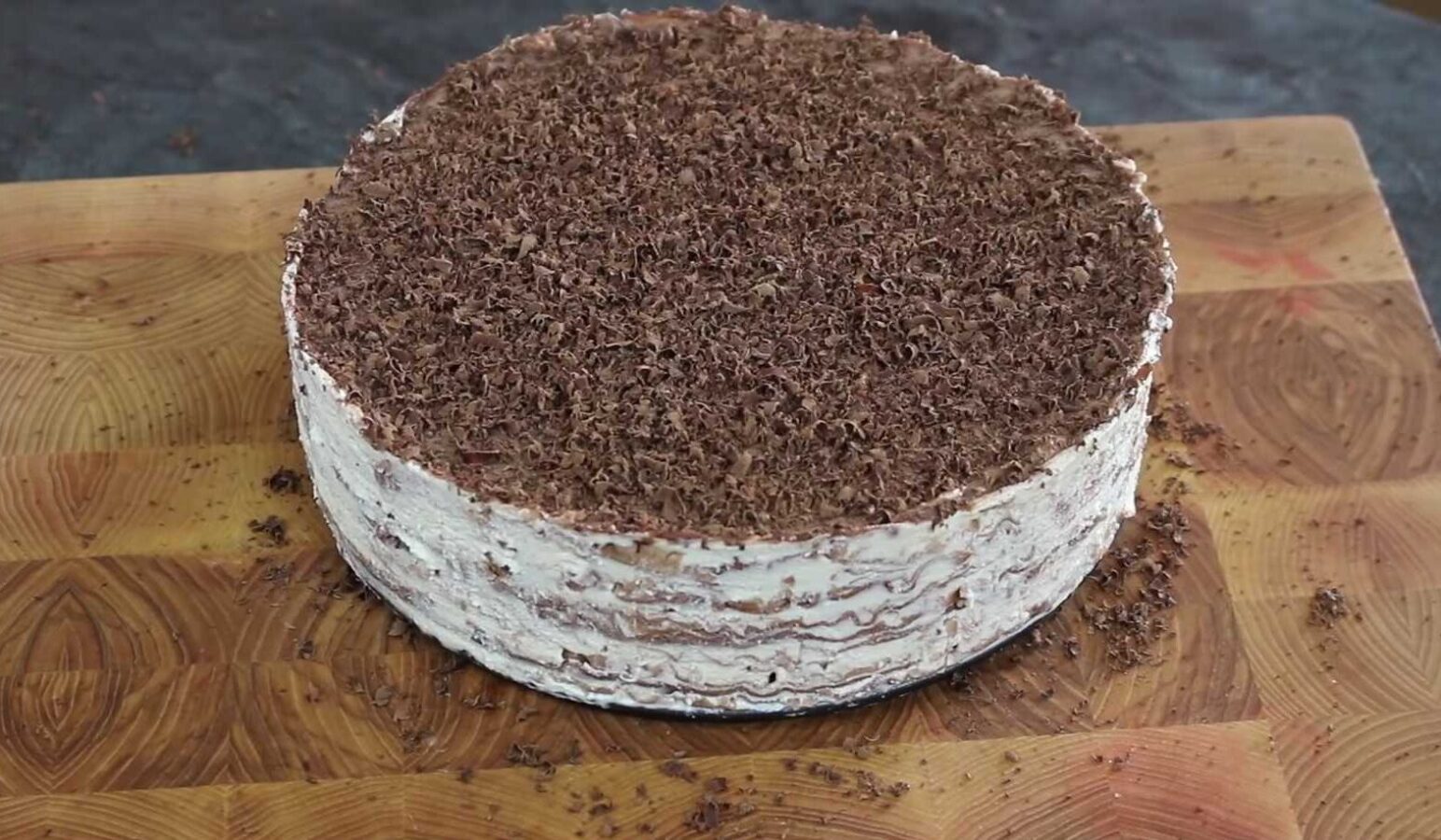 Рецепт приготування шоколадного торта з млинців