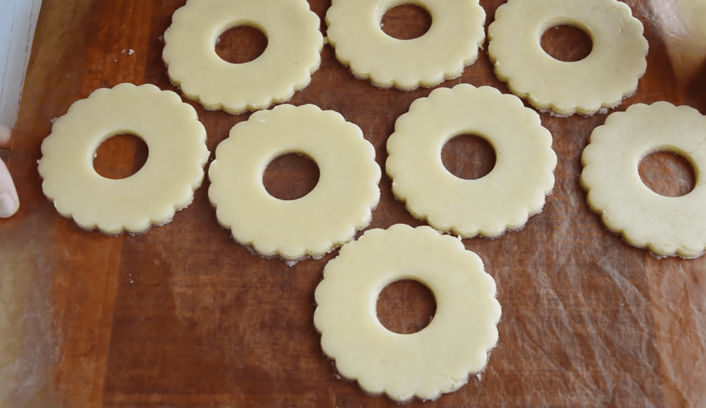 Рецепт приготування пісочного печива з арахісом