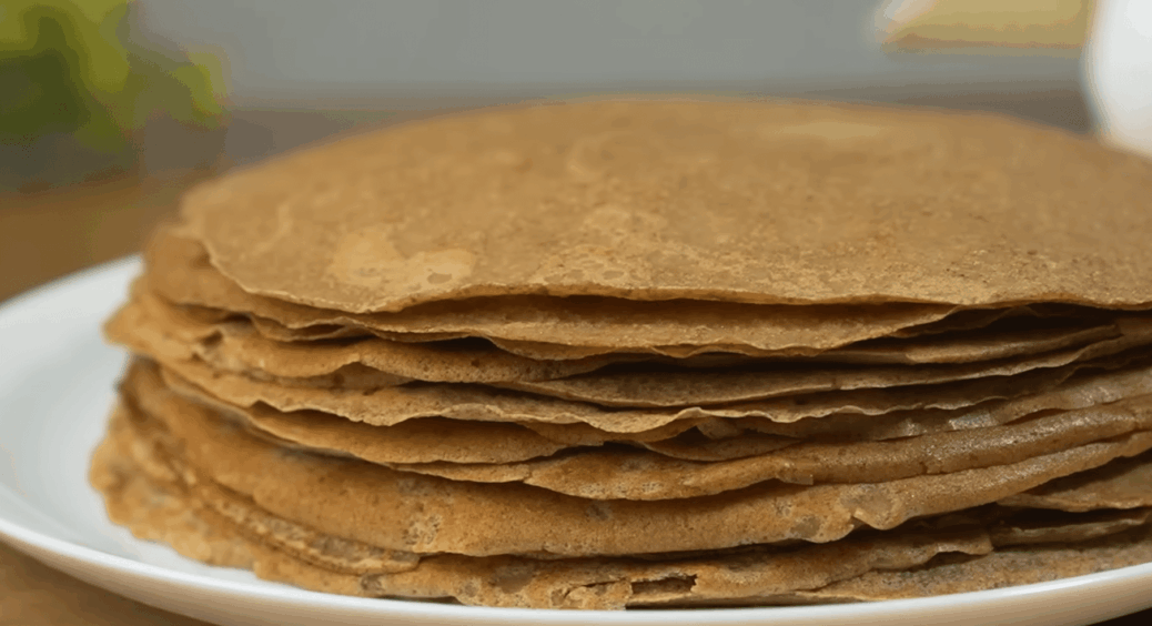 Ця класика завжди актуальна: рецепт печінкового торта, який за 10 хвилин розлетиться зі столу 