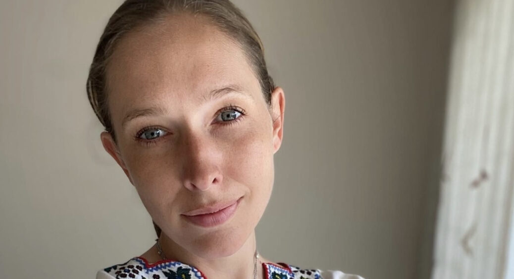 40-річна Катерина Осадча замилувала мережу рідкісним фото з молодшим синочком: “Як вони ростуть” 