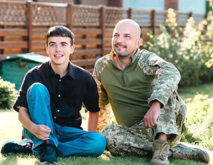 Син Марічки Падалко показав, як зараз виглядає його батько-військовий