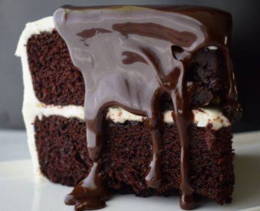 Рецепт шоколадного торта з ніжним сметанковим кремом