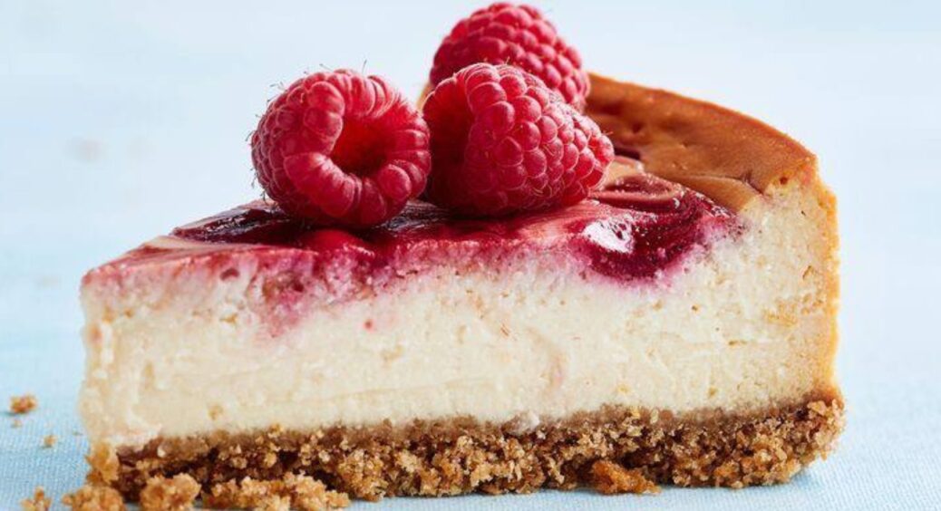Рецепт чизкейка з ягодами на будь-який смак: десерт, що тане у роті та дарує насолоду. Це вам не запіканка 