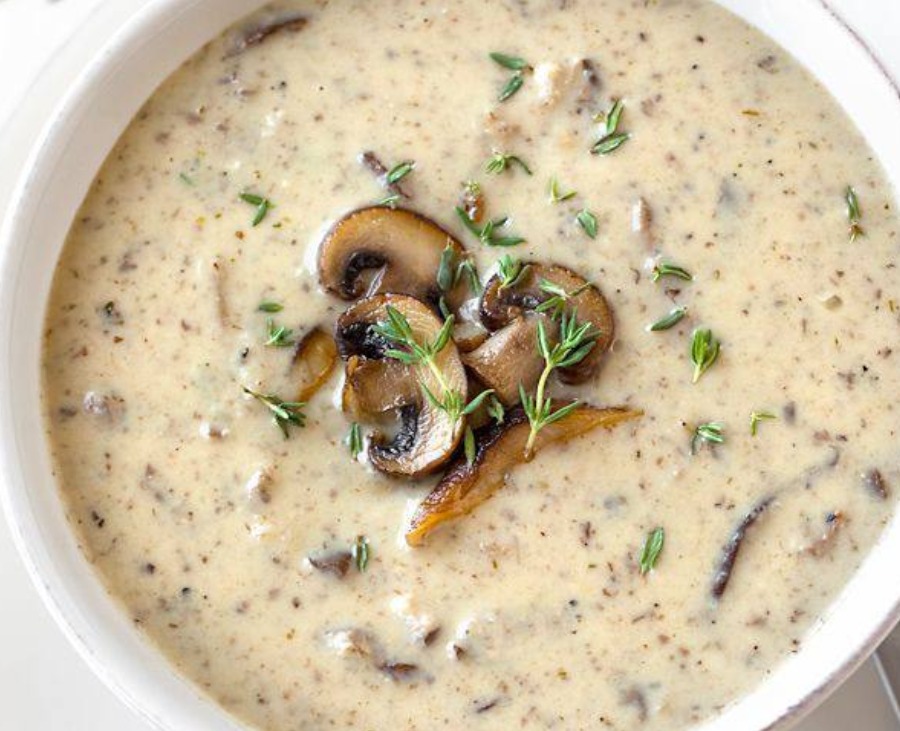 Найкращий рецепт сирного крем-супу з шампіньйонами: ніжний та ситний