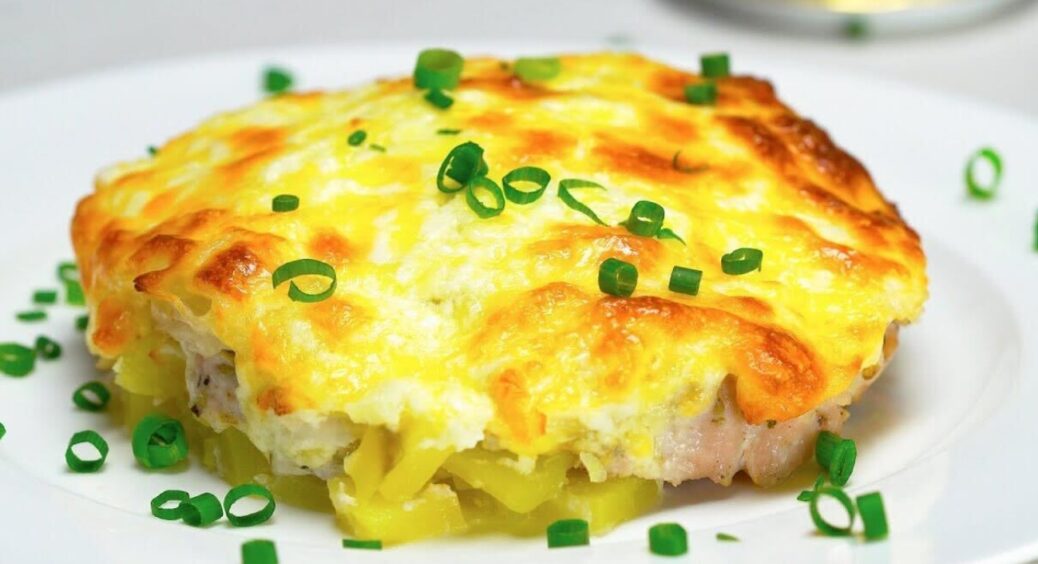 Навіть духовка не знадобиться: хитрий рецепт м’яса по-французськи, після якого ви забудете про відбивні 