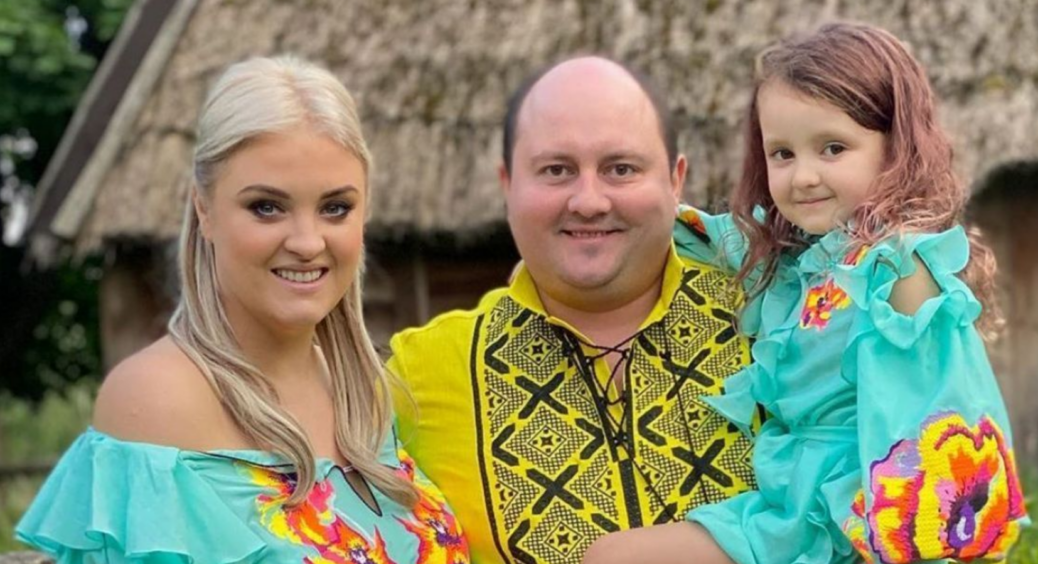 Дружина Юрія Ткача повідомила, що їх 9-річна донька отримала свою першу акторську роль: “Трохи хвилюється” 