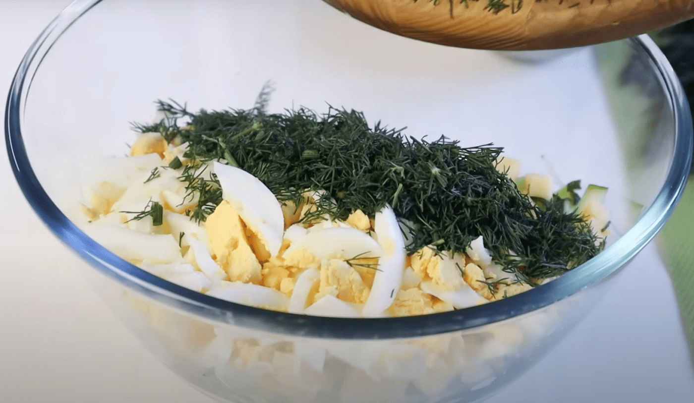 Рецепт простого новорічного салату за 10 хвилин