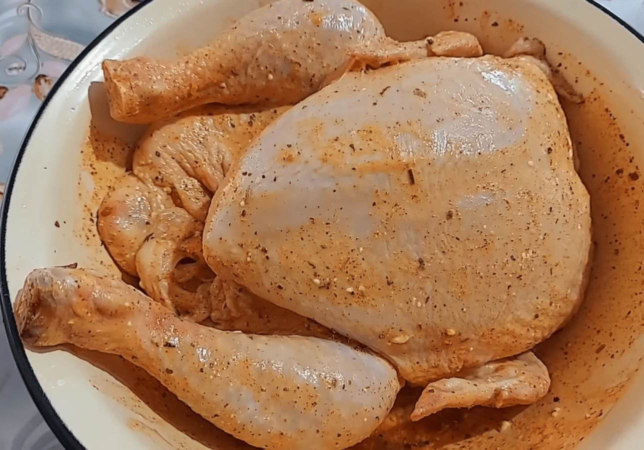Ідеальний рецепт приготуванні запеченої у духовці курки