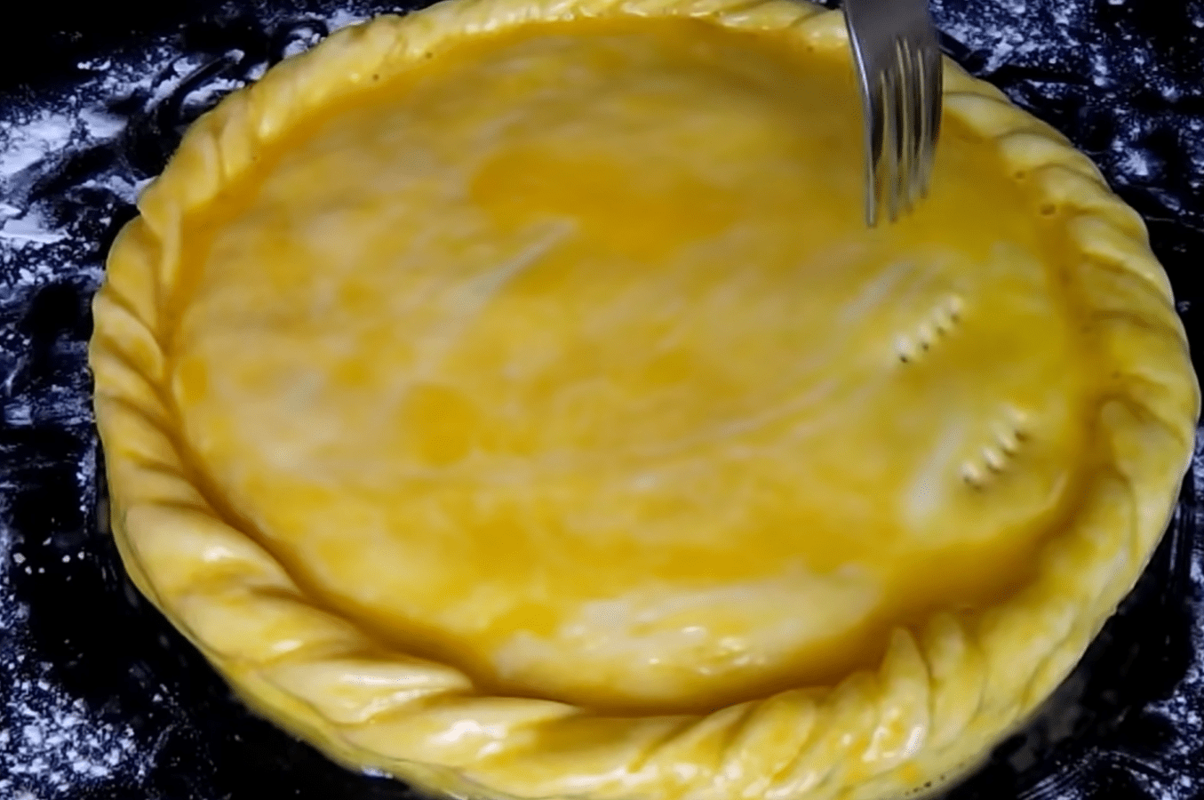 Простий та смачний рецепт приготування м'ясного пирога