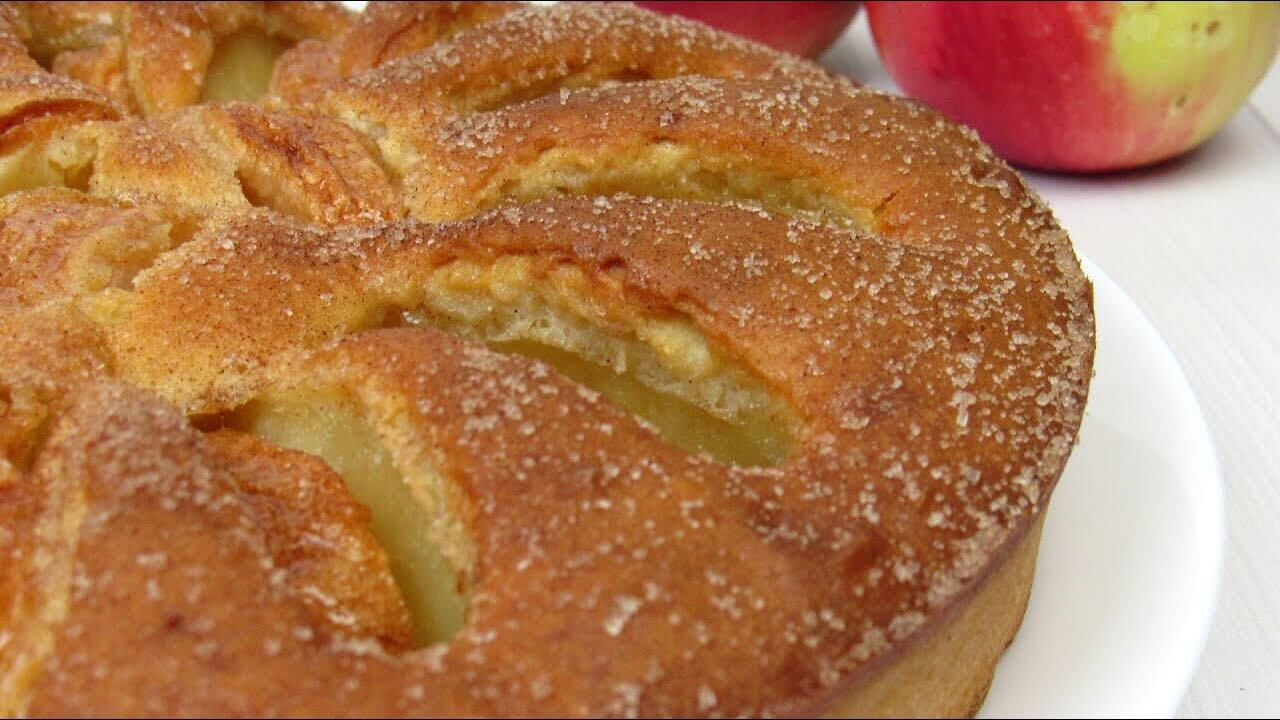 Найсмачніший пиріг на кефірі нашвидкуруч: чудова альтернатива бутербродам та пиріжкам