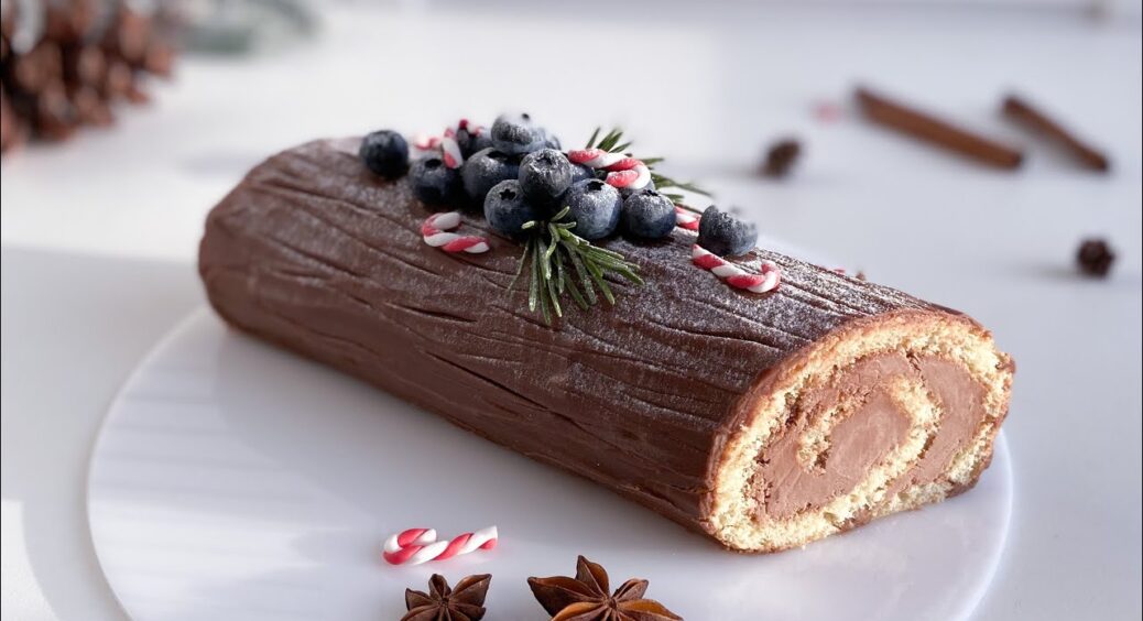 Сенсаційний десерт на “Новий рік”: шоколадне поліно, яке готується настільки просто, що в це важко повірити 