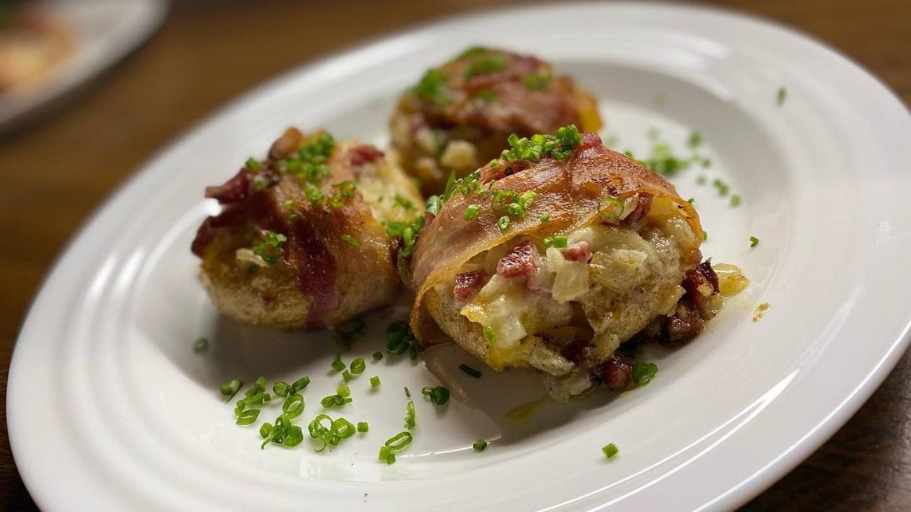 Модна картопля у мундирі