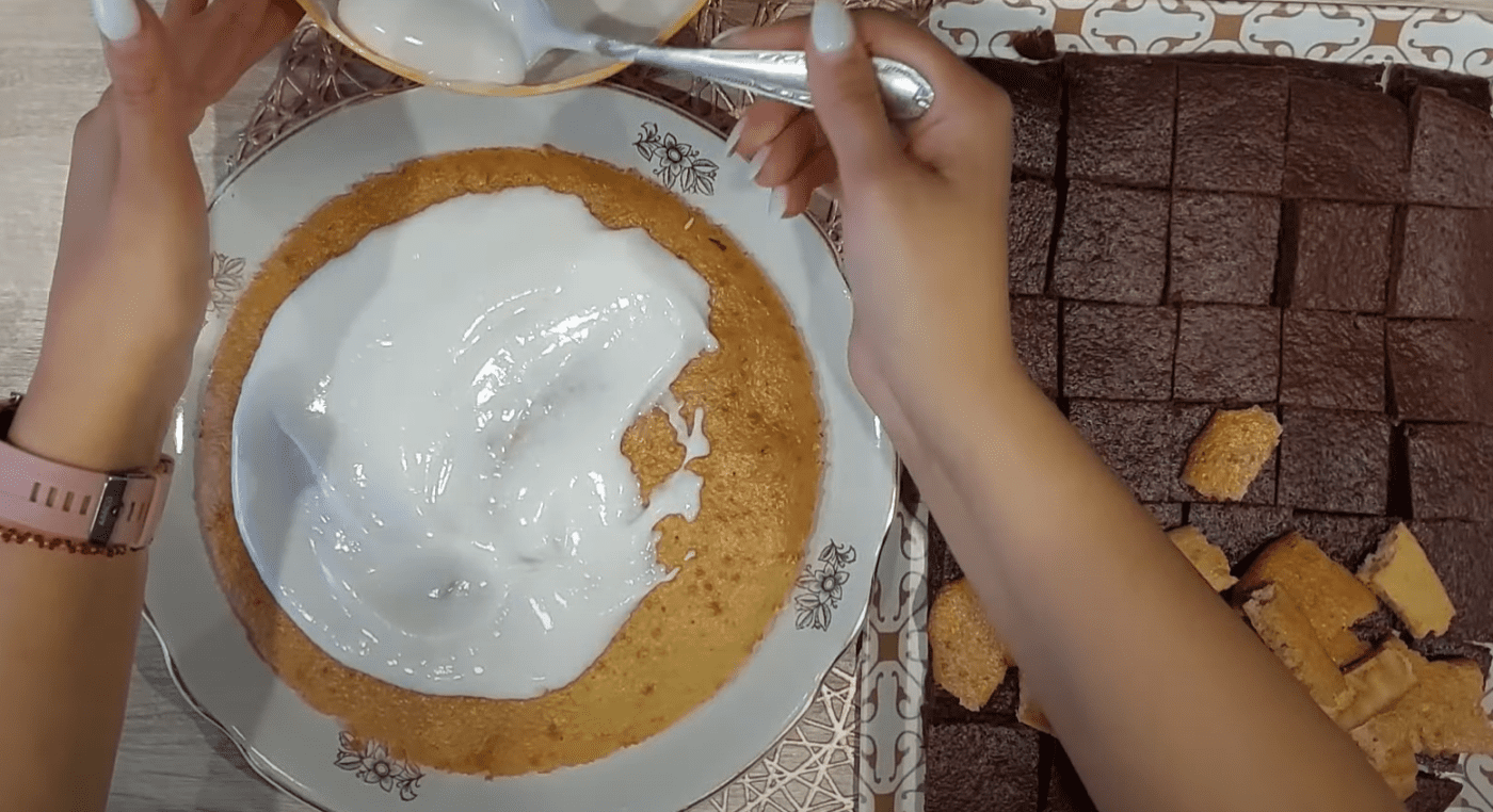 Простий рецепт приготування торта Кучерявий Пінчер